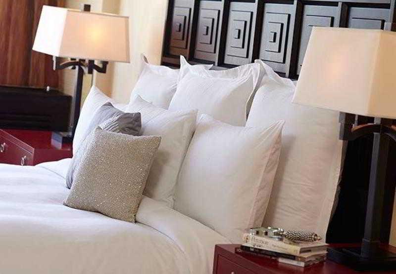 Renaissance Asheville Downtown Hotel Quarto foto